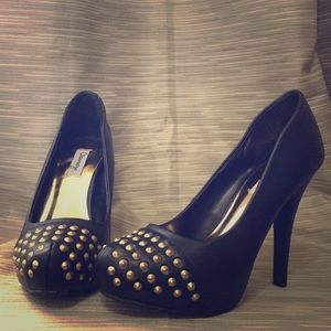 Olsenboye▪️Spiked Heels